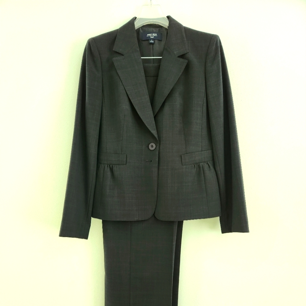 Business Pant Suit